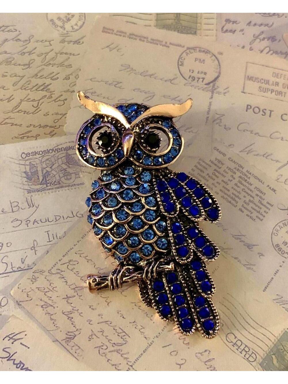 Sparkly Blue Owl Brooch Pin – Add a Hoot of Glam to Your Outfit!